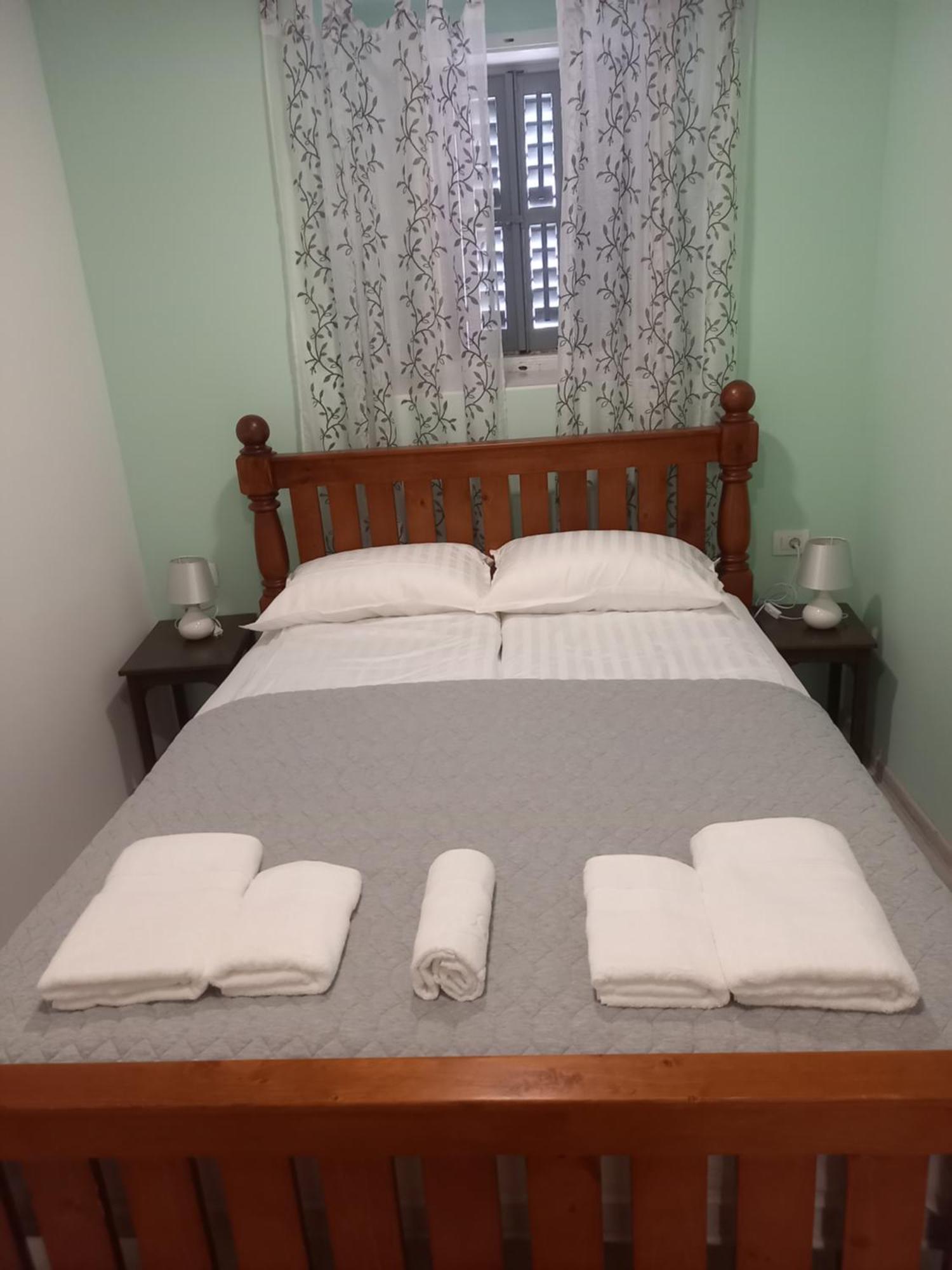 Oskar Amphitheater Apartments And Rooms With Free Parking พูลา ห้อง รูปภาพ