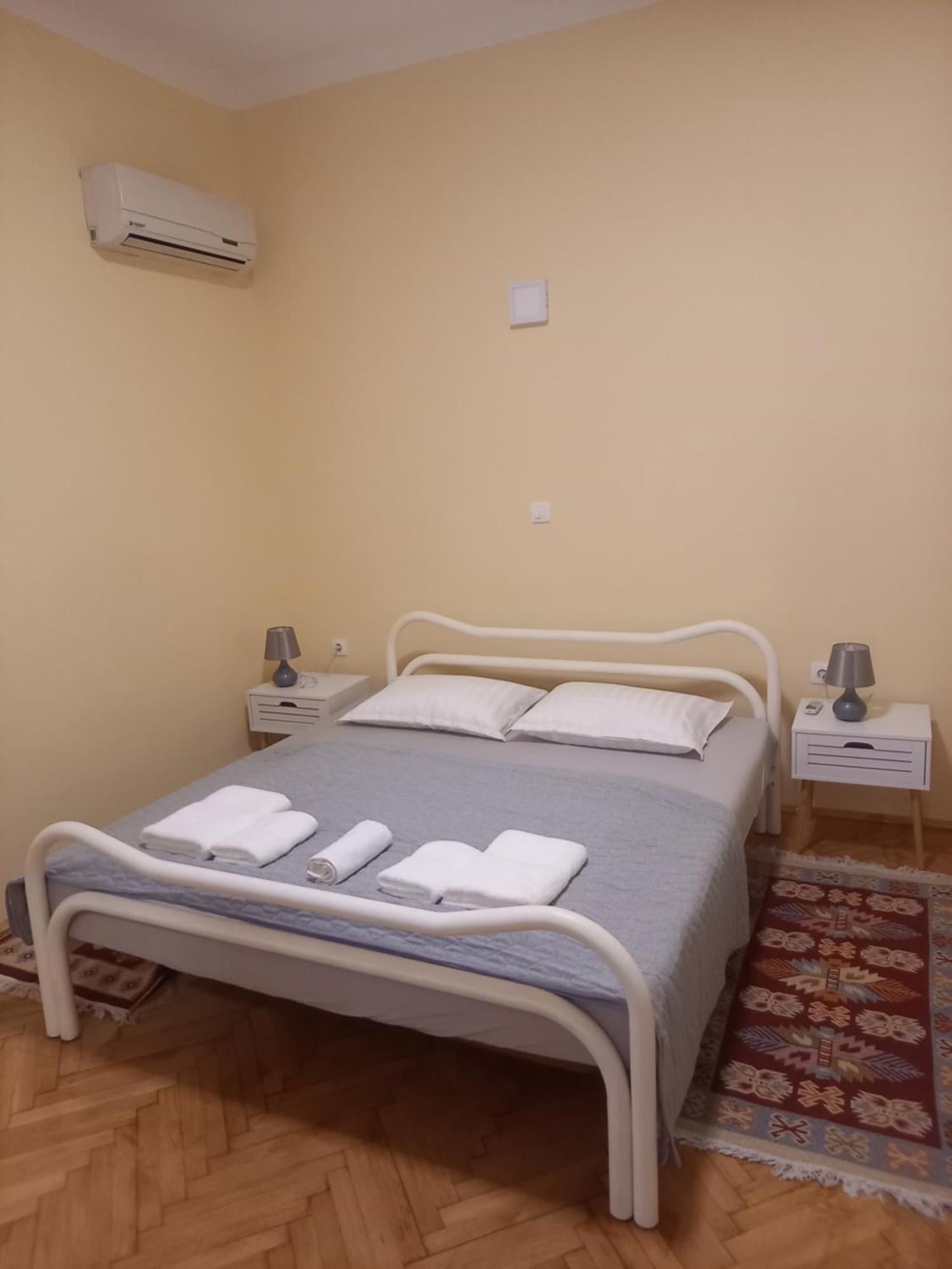 Oskar Amphitheater Apartments And Rooms With Free Parking พูลา ห้อง รูปภาพ